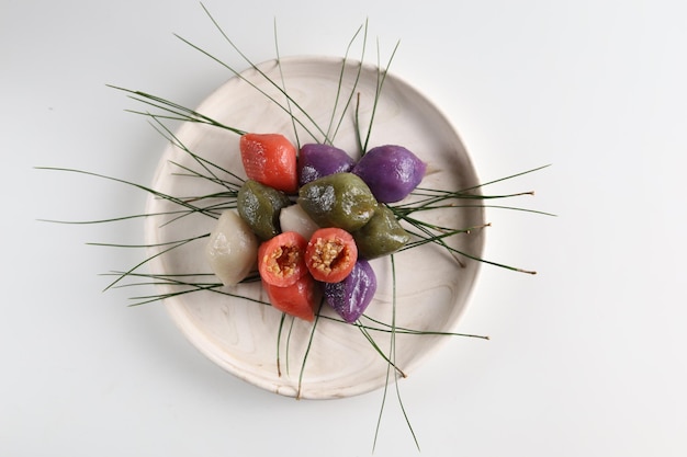 Taliz z kolorowym daniem